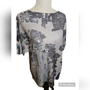 Terra brand blue abstract top oversized med.